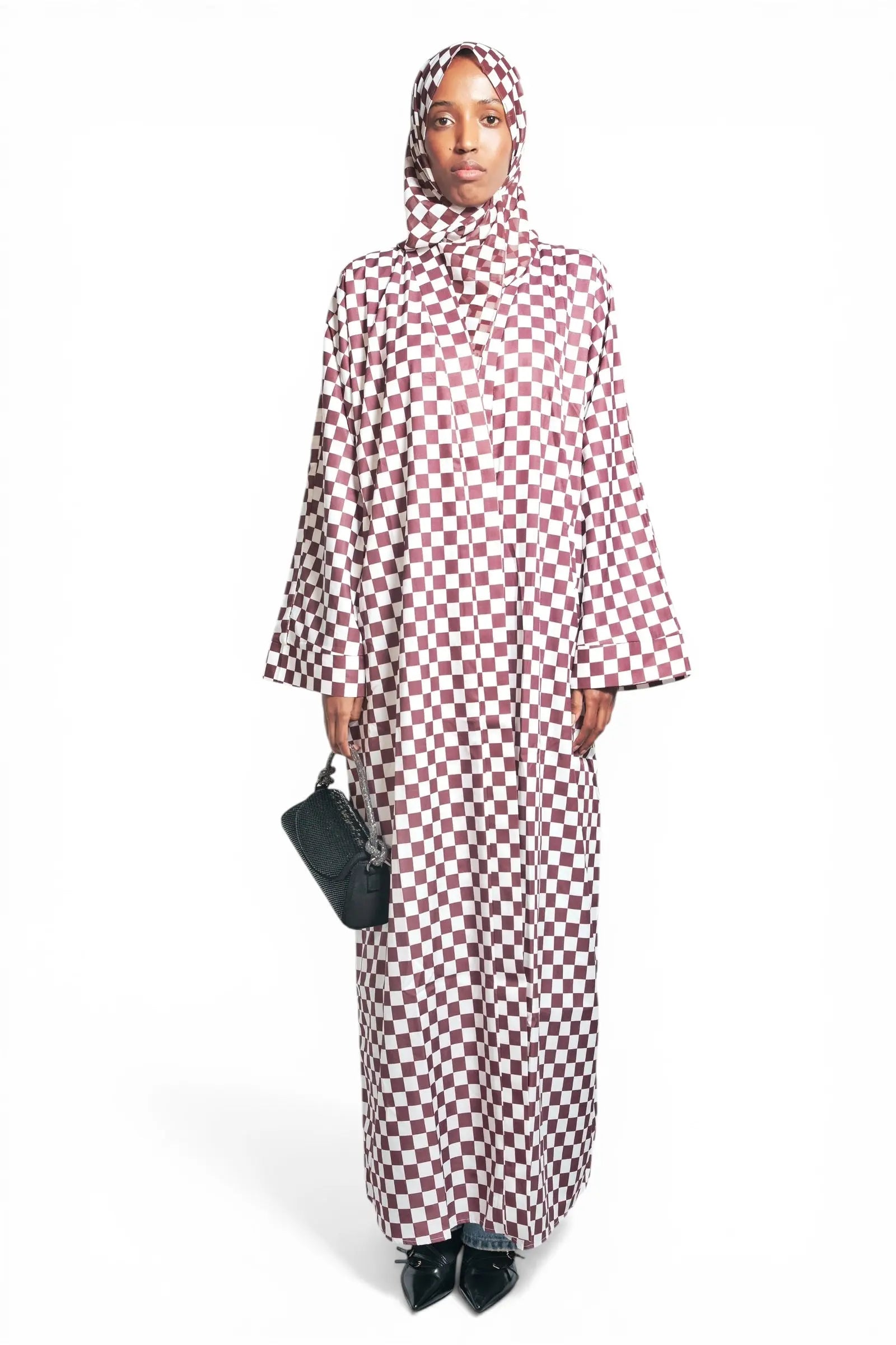 Elegance Brun and Blanc Abaya Dar-Al-Hayya