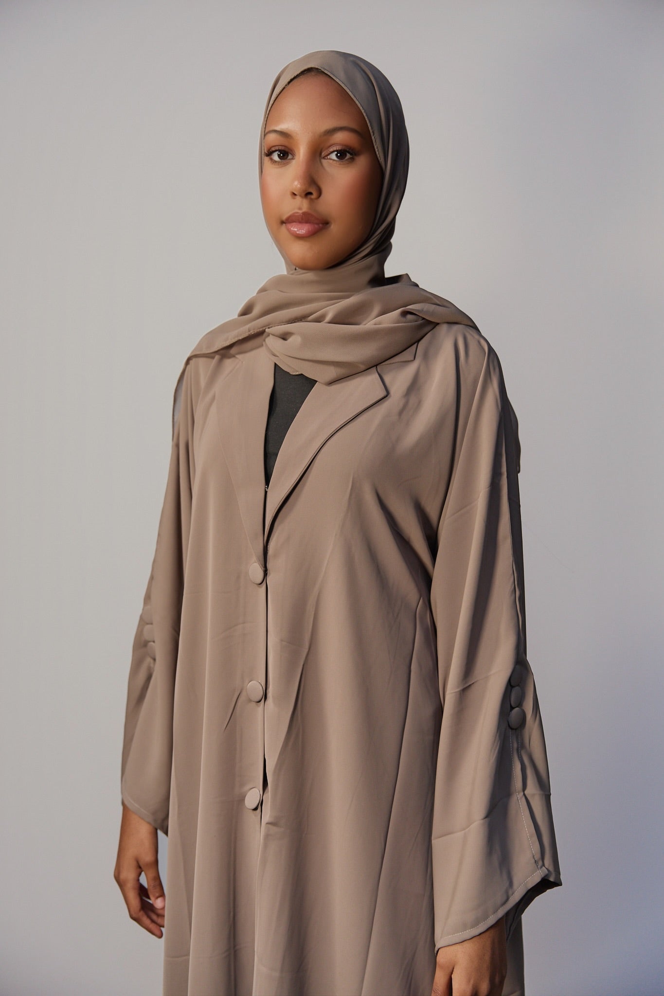 Nadia Open Abaya Beige