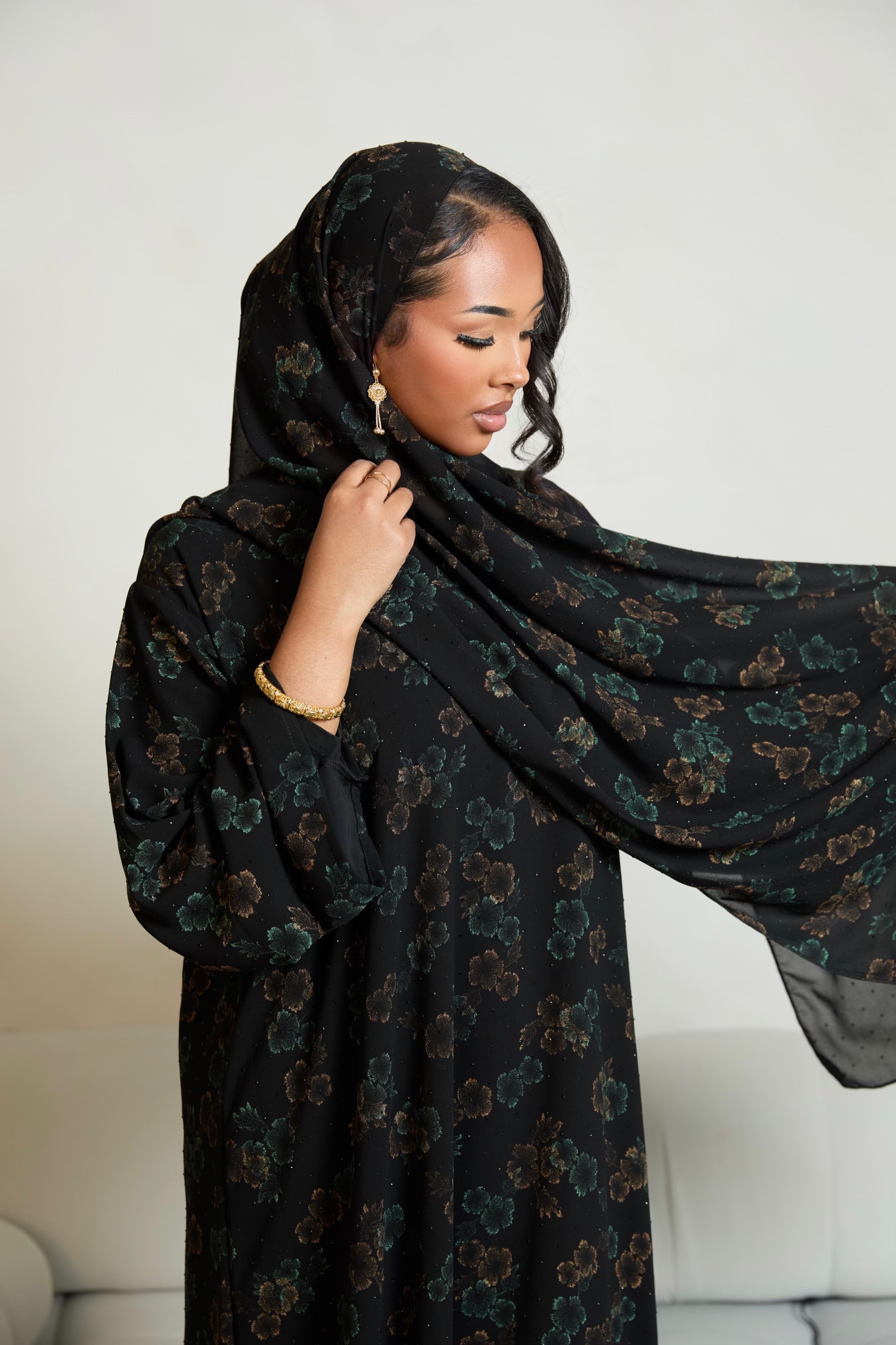 Zahra Floral Green & Gold Closed Abaya