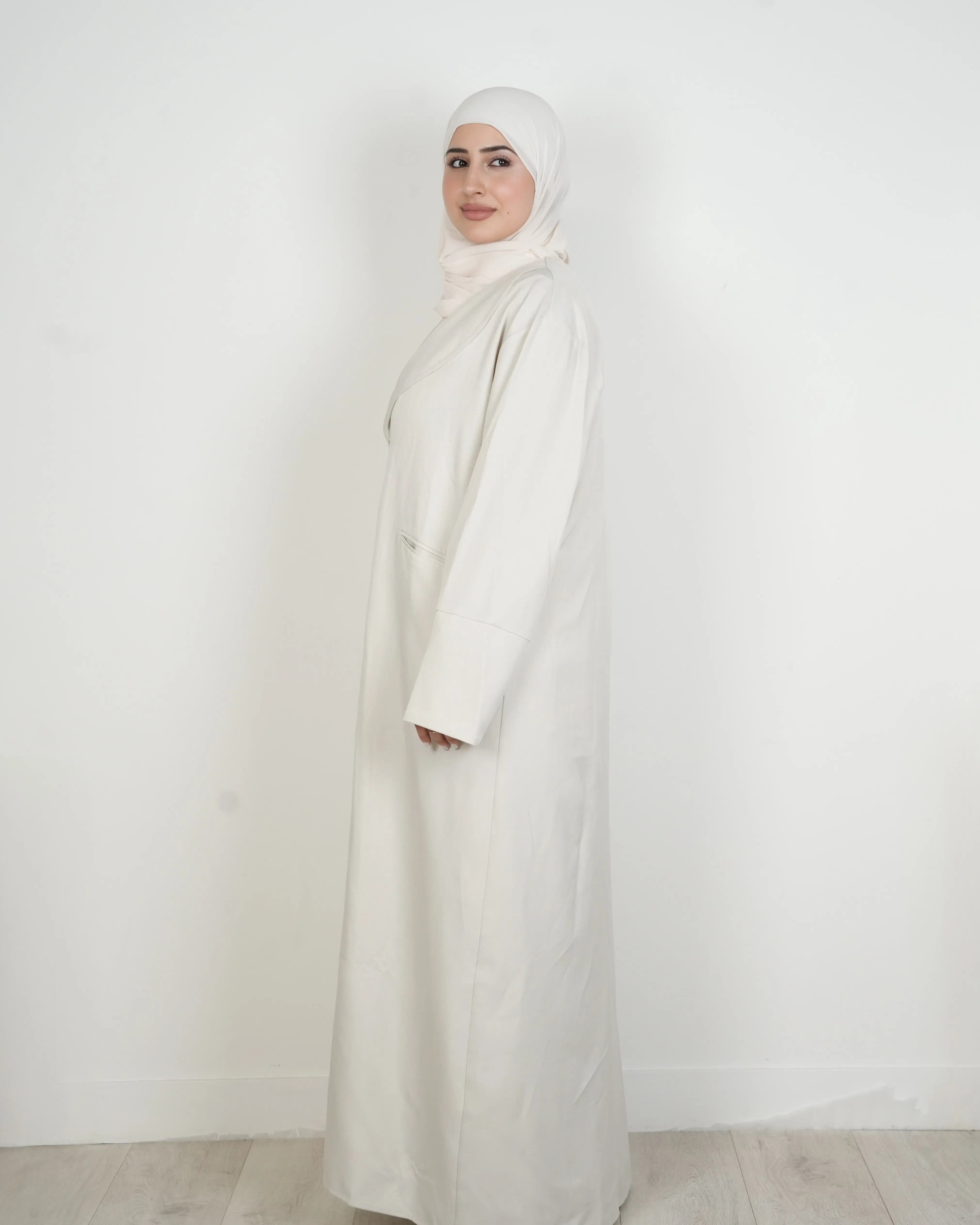 Ivory Bliss Blazer Abaya Set Dar-Al-Hayya