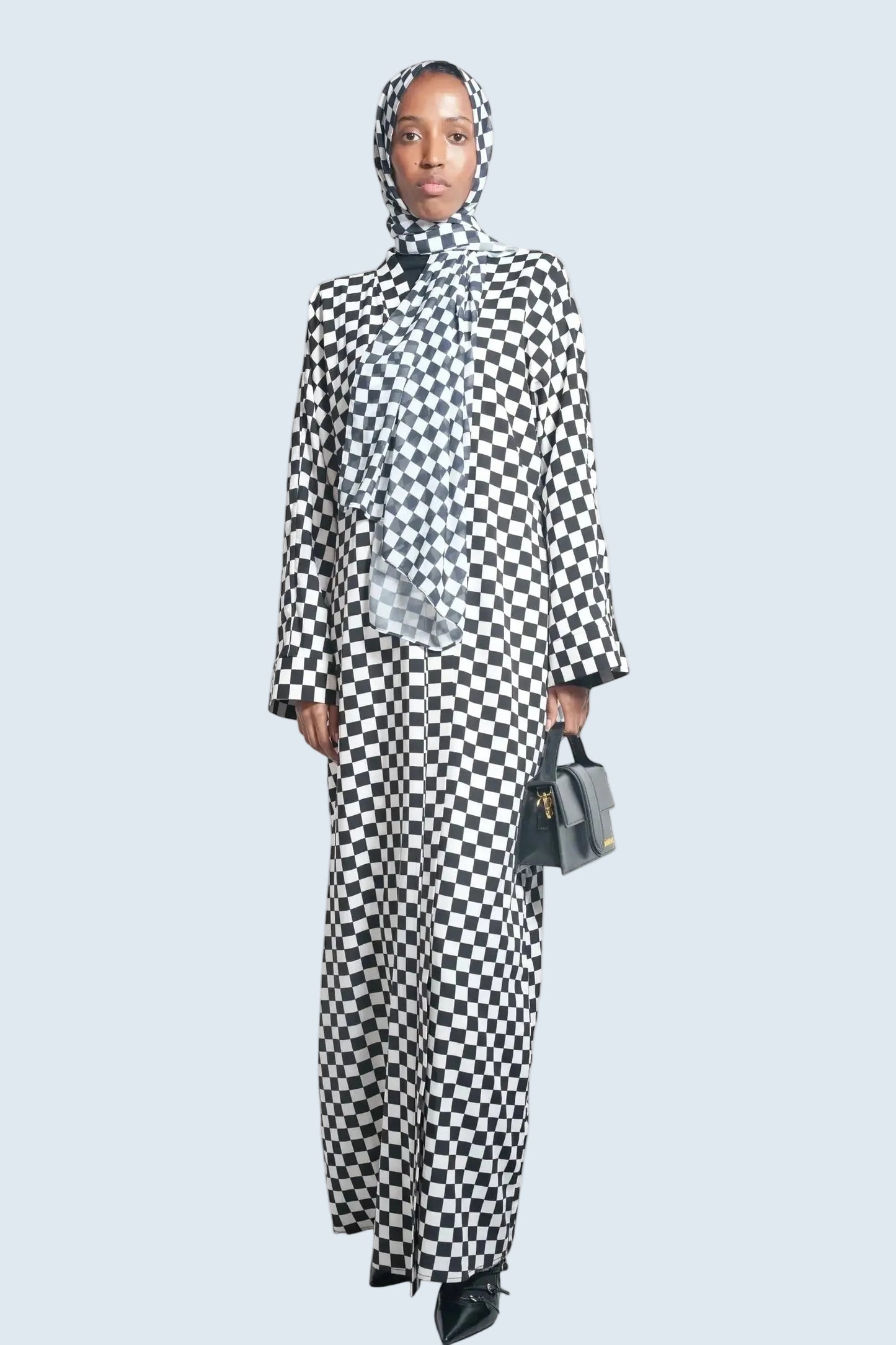 Elegance Noir and Blanc Abaya Dar-Al-Hayya