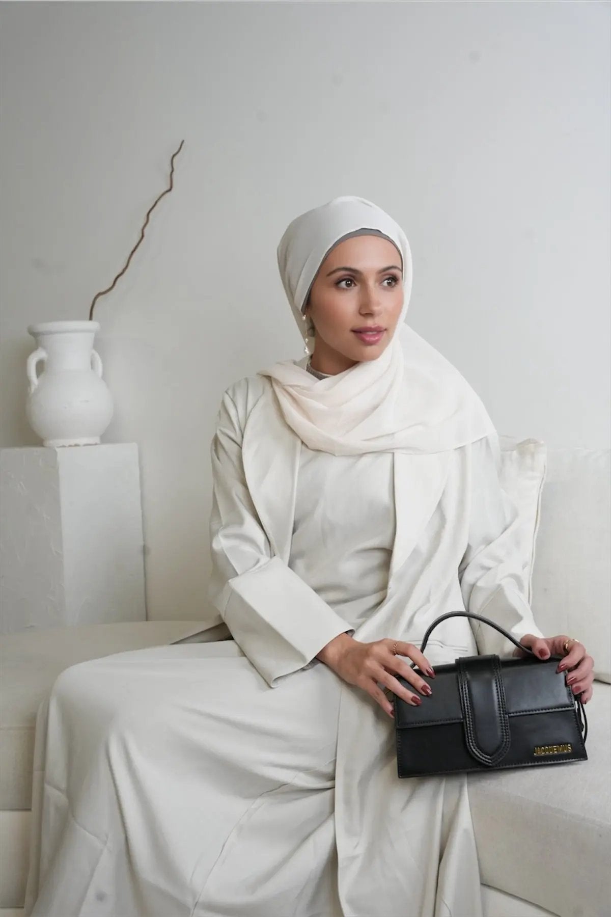 Ivory Bliss Blazer Abaya Set Dar-Al-Hayya