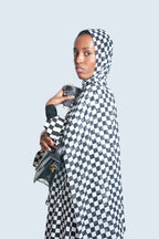 Elegance Noir and Blanc Abaya Dar-Al-Hayya