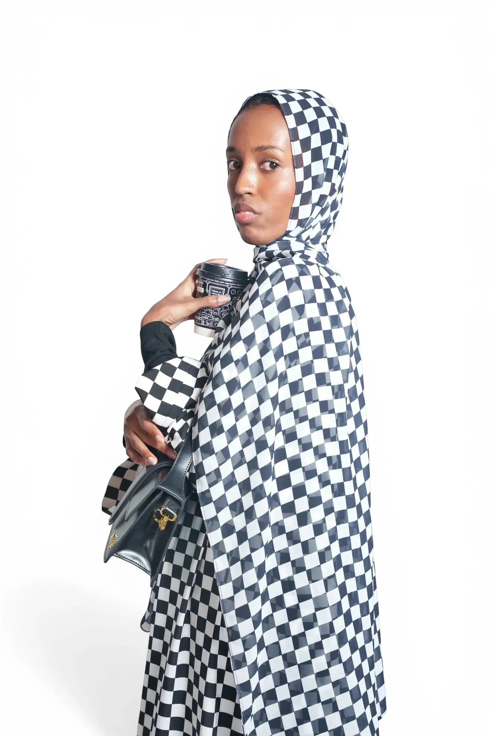 Elegance Noir and Blanc Abaya Dar-Al-Hayya