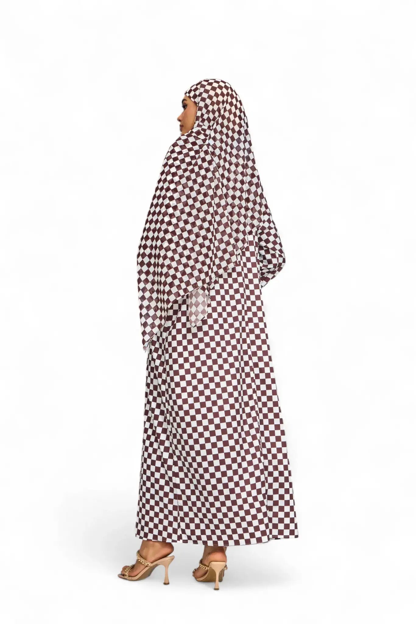 Elegance Brun and Blanc Abaya Dar-Al-Hayya